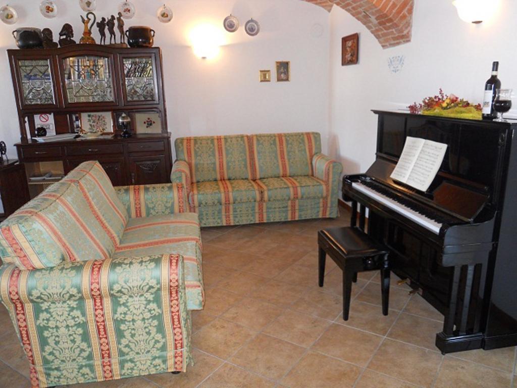 La Cascina Di Villa Due Narzole Zewnętrze zdjęcie